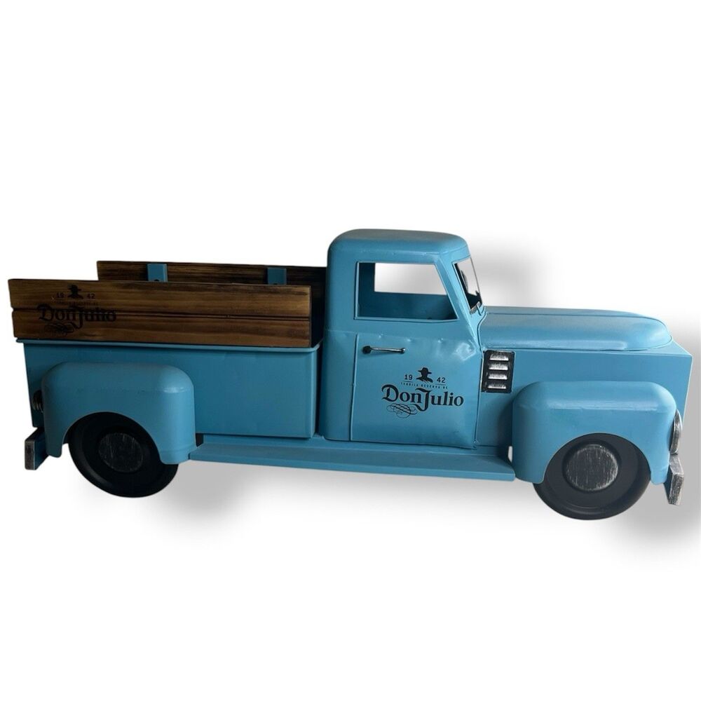 🚨 DON JULIO 1942 MODEL TRUCK DISPLAY COLLECTIBLE BARWARE MAN CAVE VINTAGE DECOR